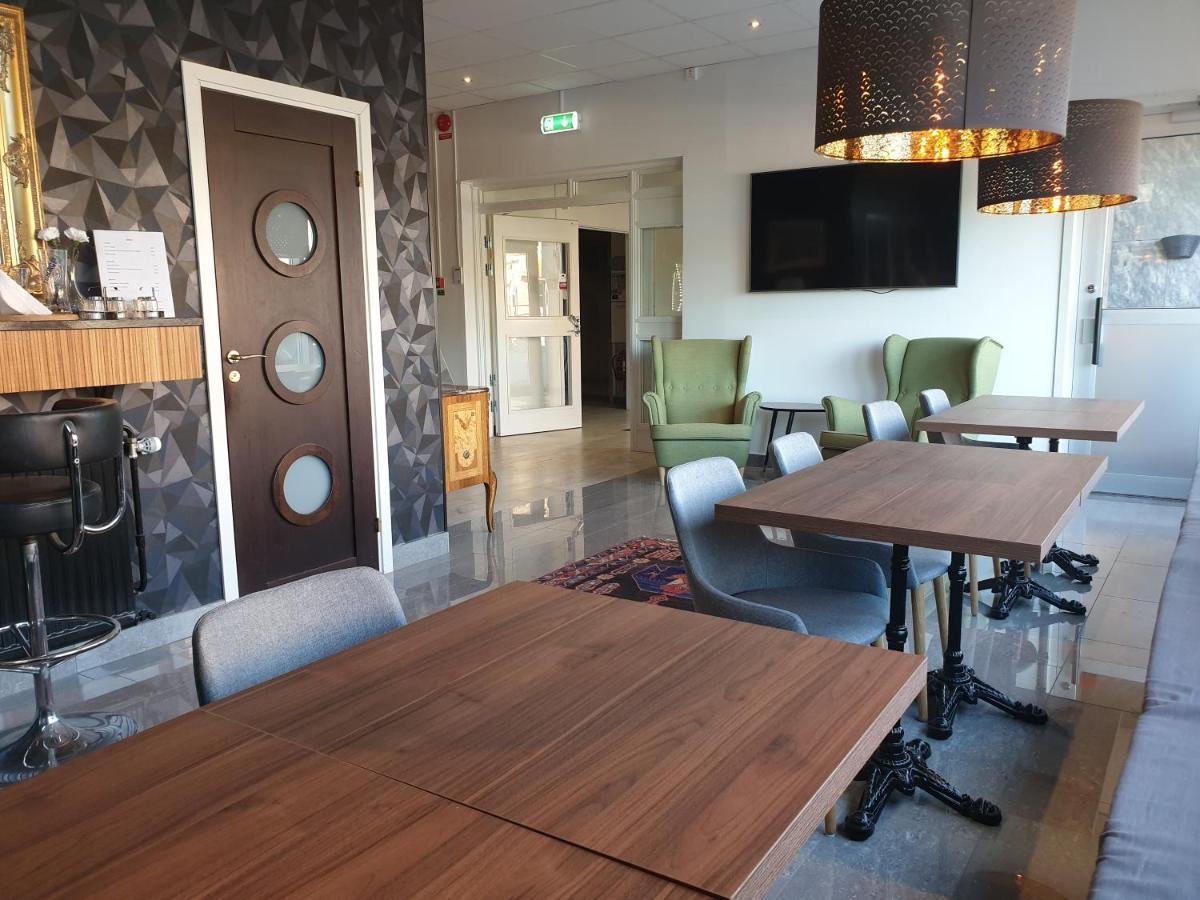 Ronneby Cityhotell エクステリア 写真