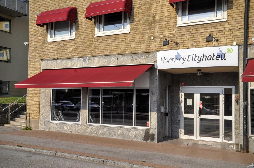 Ronneby Cityhotell エクステリア 写真