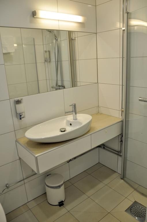 Ronneby Cityhotell エクステリア 写真